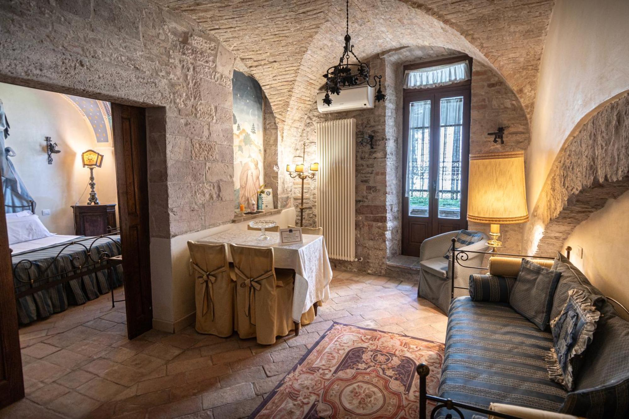 Residenza D'Epoca San Crispino Aparthotel Ασίζη Εξωτερικό φωτογραφία